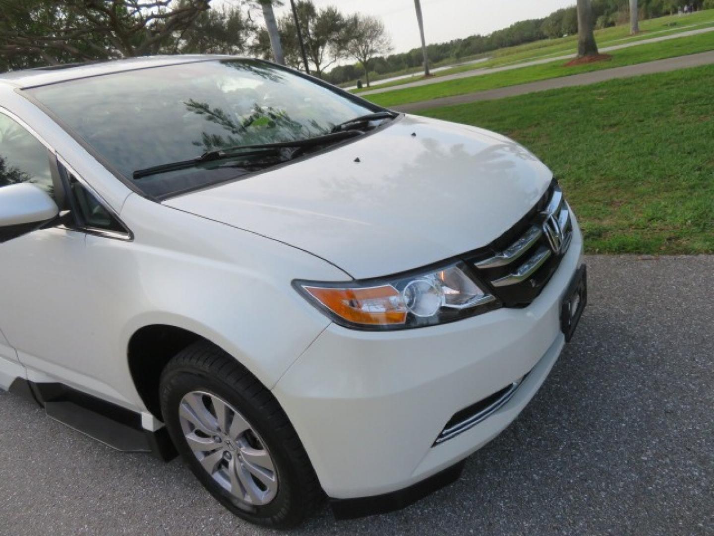 2016 White /Truffle Honda Odyssey (5FNRL5H63GB) , Automatic transmission, located at 4301 Oak Circle #19, Boca Raton, FL, 33431, (954) 561-2499, 26.388861, -80.084038 - You are looking at Gorgeous Pearl White Diamond 2016 Honda Odyssey EX-L VMI Northstar Handicap Wheelchair Conversion Van with 79K Original Miles, In-Floor Power Side Entry Ramp with Kneeling Van Function, Passenger Side 6 Way Transfer Seat, Quick Release Driver's Seat, Hand Controls, Tie Down System - Photo#28